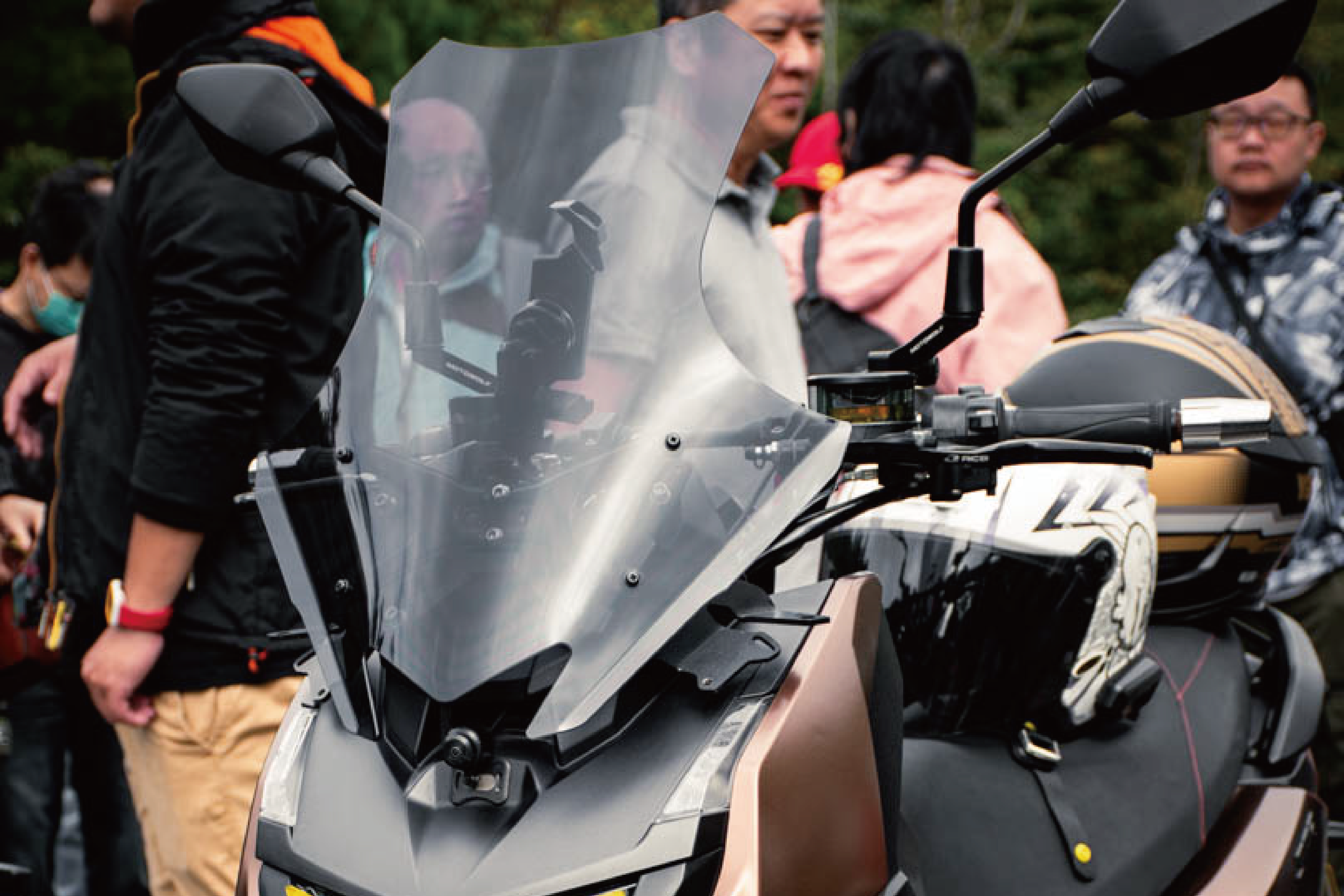 STR 250&300 加長大風鏡(墨黑)(固定版)